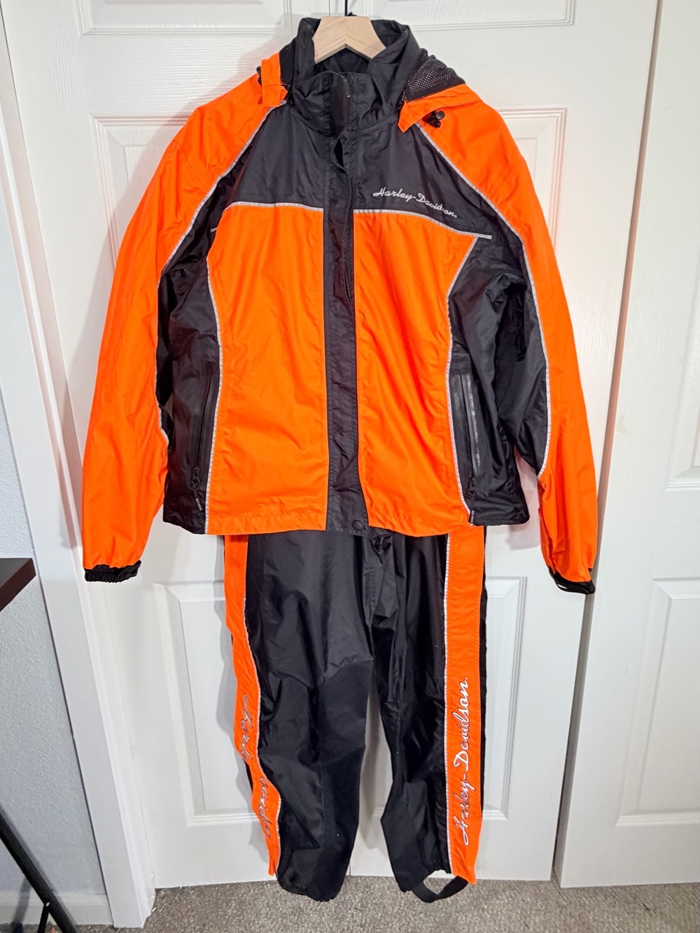 Harley Davidson Motorcycle Rain Suit Orange Black Mens XL Jacket Pants Hi Vis